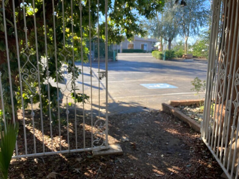 More Photos Of 870 Hartnell Ave, Redding Garden Center For Sale