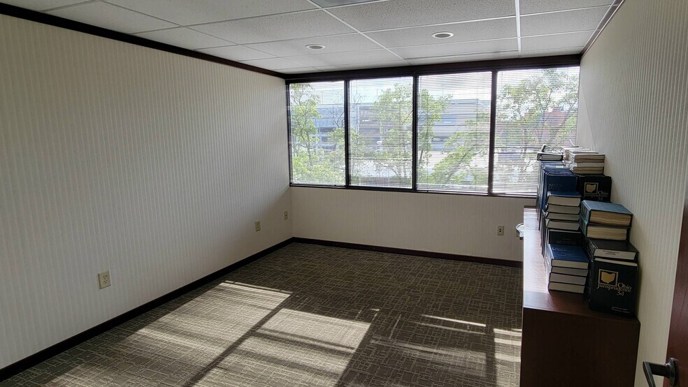 More Photos Of 580 S High St, Columbus Office For Lease