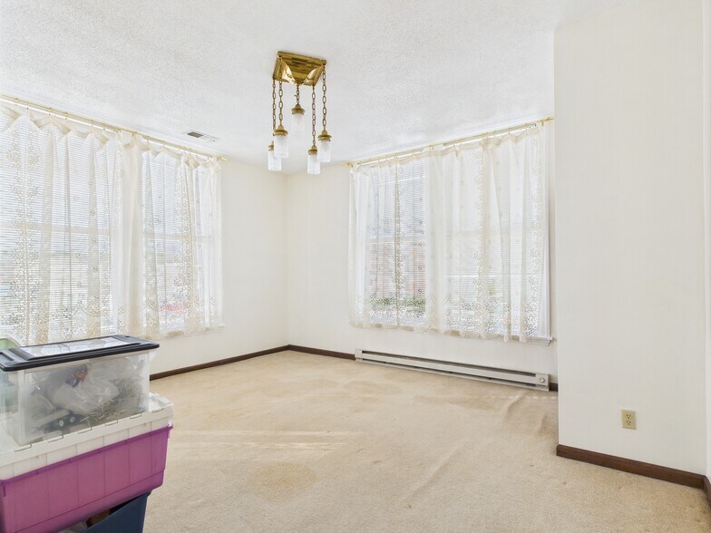 More Photos Of 619 Blondeau St, Keokuk Office For Sale