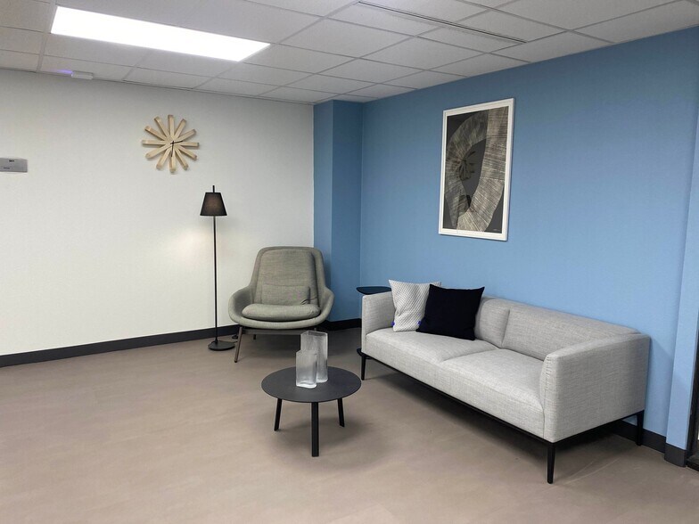 More Photos Of 3223 S Loop 289, Lubbock Coworking Space