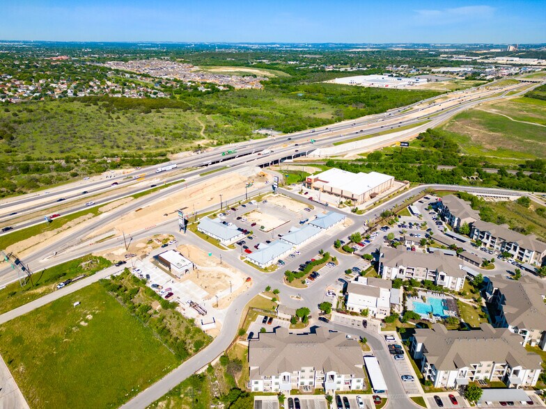 More Photos Of 7323 N Loop 1604 E, San Antonio Office For Sale