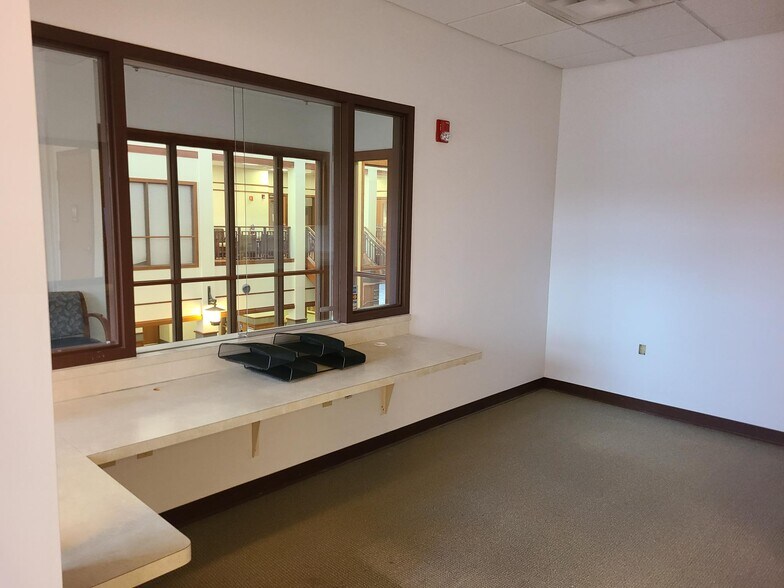 More Photos Of 6401 Prairie St, Norton Shores Medical For Lease