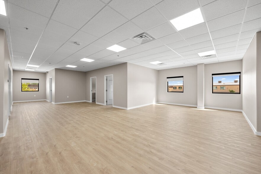 More Photos Of 730 S Bell Blvd, Cedar Park Office For Lease
