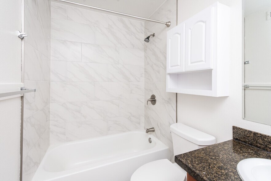 More Photos Of 3831-3835 Annadale Ln, Sacramento Apartments For Sale
