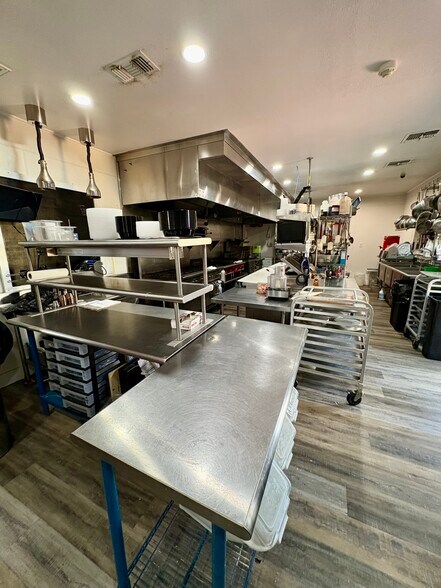 More Photos Of 10408 Highway 603, Bay Saint Louis Restaurant For Lease