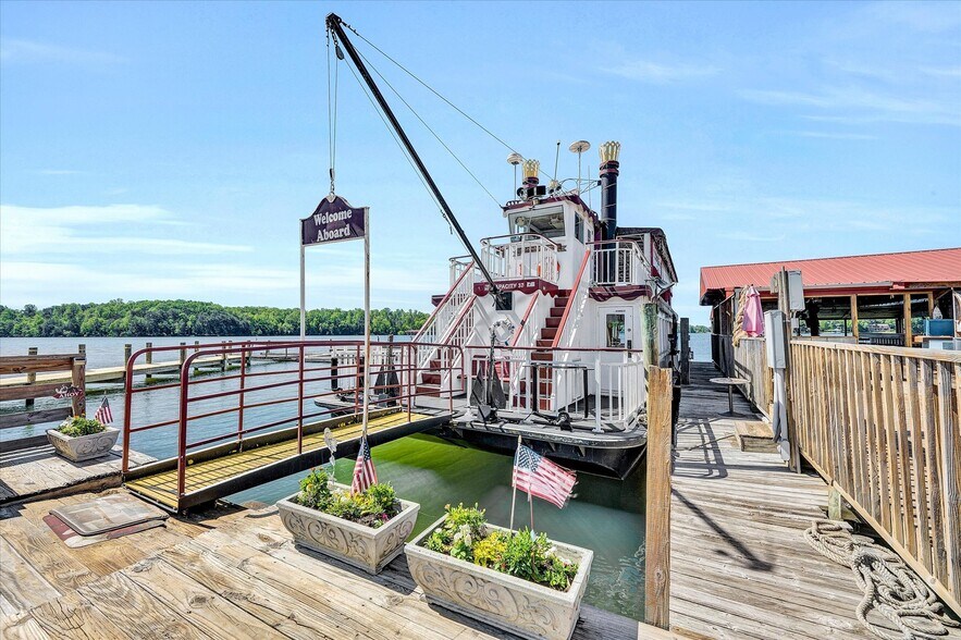 More Photos Of 3619 Airport Rd, Moneta Marina For Sale