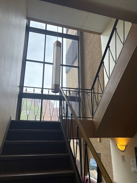 More Photos Of 700 N Broad St, Elizabeth Medical For Sale