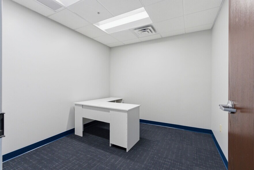 More Photos Of 5080 Tuttle Crossing Blvd, Dublin Office For Lease
