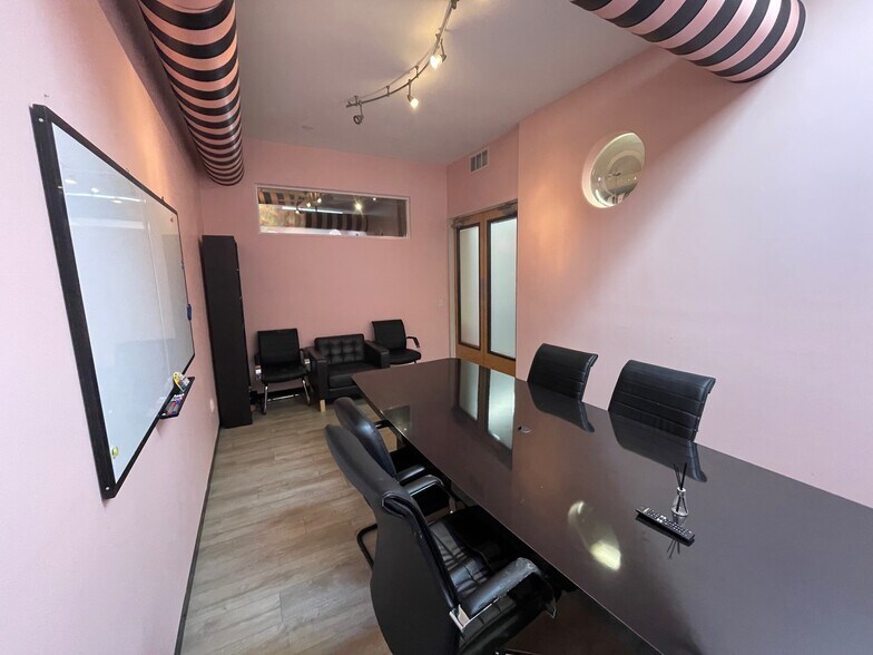 More Photos Of 2312 W Burbank Blvd, Burbank Loft Creative Space For Lease