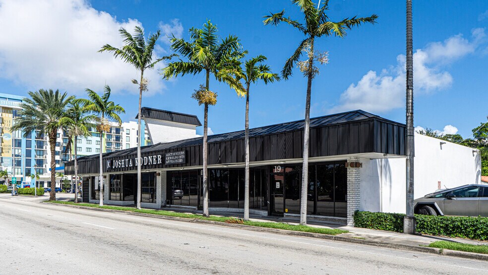 More Photos Of 13-19 S Federal Hwy, Dania Storefront For Lease