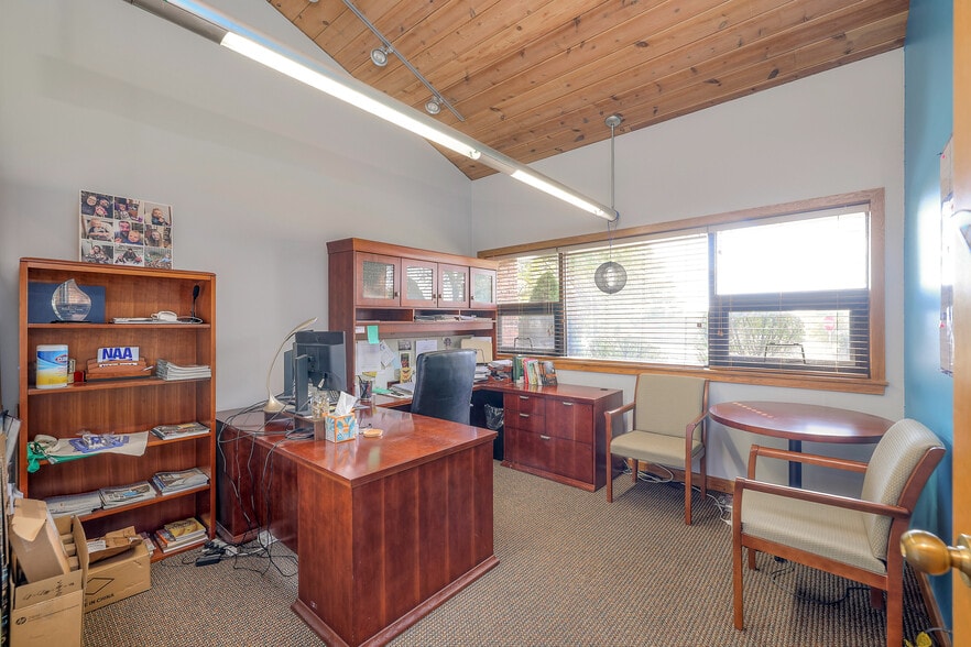 More Photos Of 8880 Ballentine St, Overland Park Office For Sale