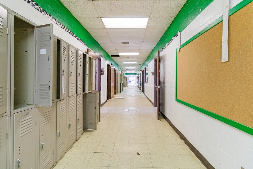 More Photos Of 214 N School St, Winfield Light Distribution For Sale