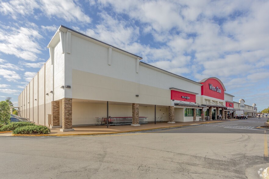 Primary Photo Of 1000-1016 Cape Coral Pky E, Cape Coral Supermarket For Lease
