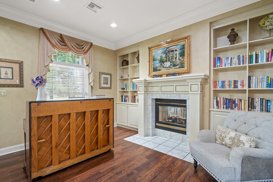 More Photos Of 10171 Papa George St, Daphne Congregate Senior Housing For Lease