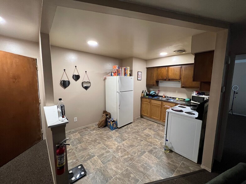 More Photos Of 18401 Joy Rd, Detroit Apartments For Sale