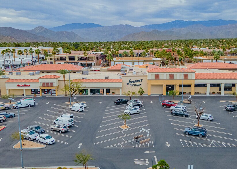 More Photos Of 73583-73613 Hwy 111, Palm Desert Storefront For Lease