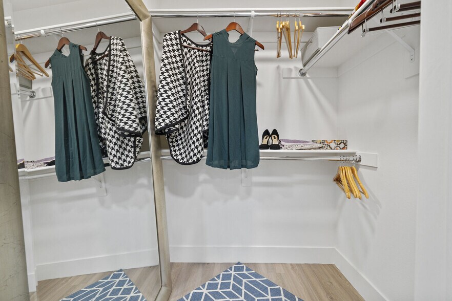 More Photos Of 11049 Magnolia Blvd, North Hollywood Apartments For Lease