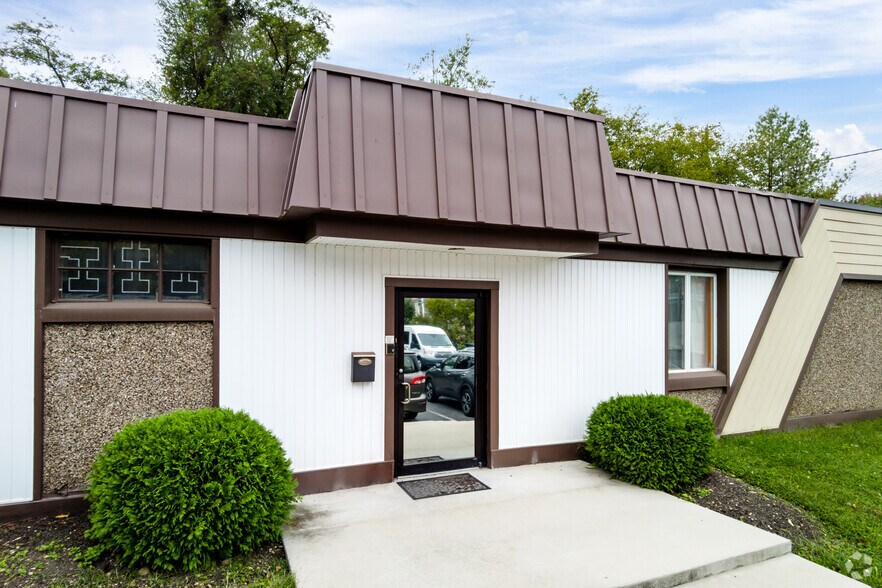 More Photos Of 515 Kerby Hill Rd, Fort Washington Religious Facility For Lease