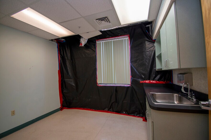 More Photos Of 2525 Harbor Blvd, Port Charlotte Medical For Lease