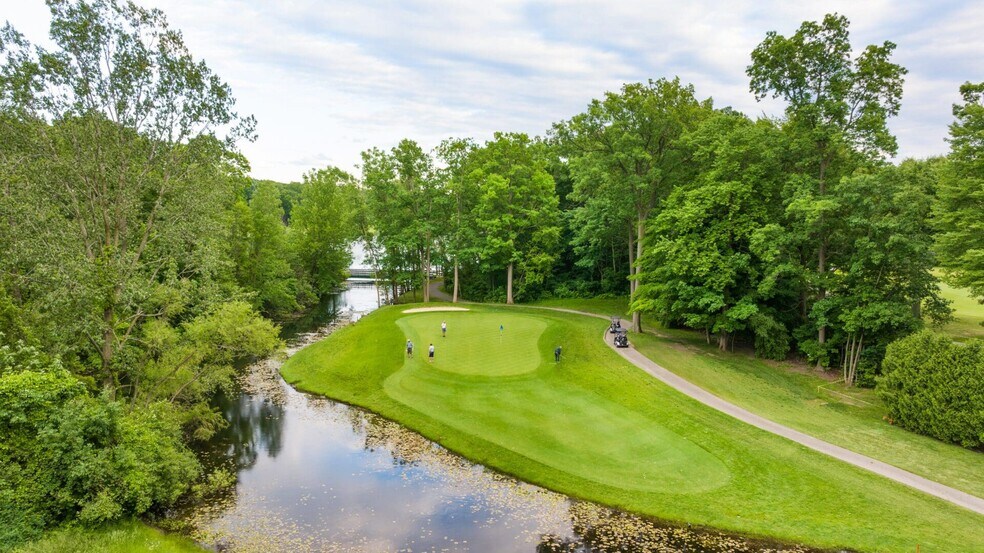 More Photos Of 7165 Sashabaw Rd, Village of Clarkston Land For Sale