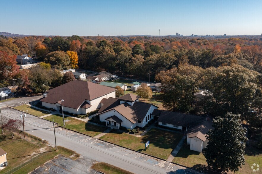 More Photos Of 31 Calhoun Ave, Greenville Religious Facility For Lease