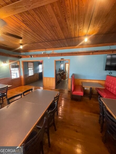 More Photos Of 406 N Piedmont Ave, Rockmart Restaurant For Sale