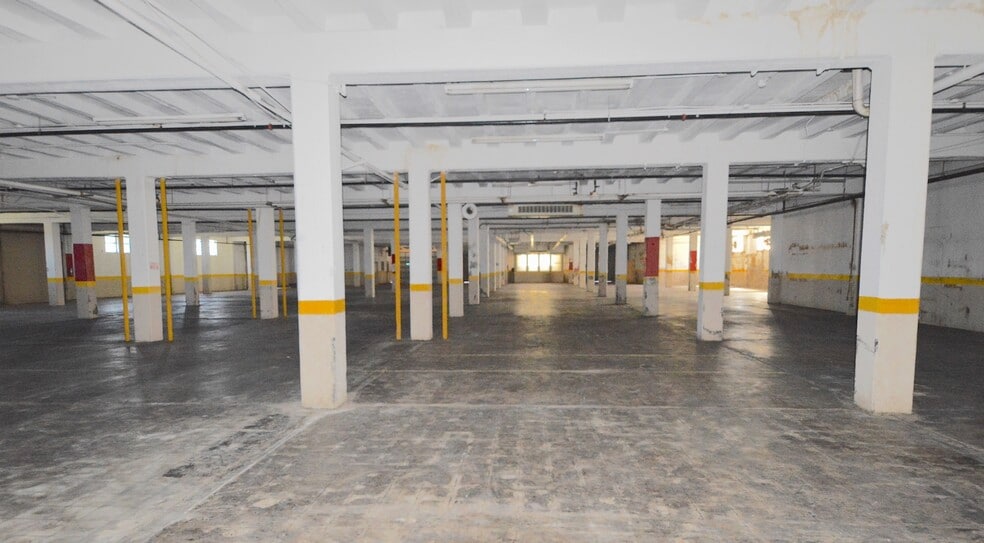 More Photos Of 2120 Walnut St, Jacksonville Warehouse For Lease