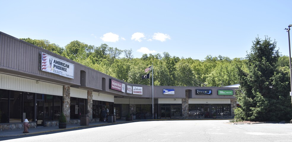 More Photos Of 130 Skyline Dr, Ringwood Unknown For Lease