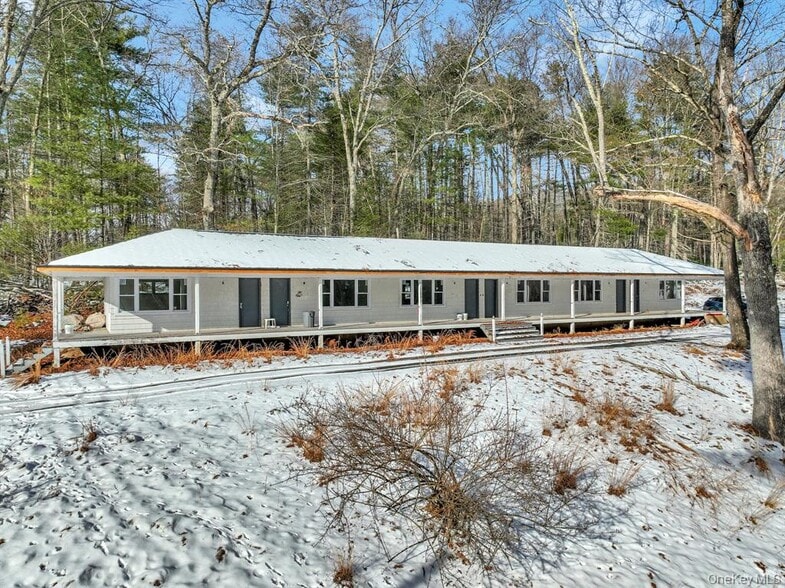 More Photos Of 25 State Route 55, Barryville Hotel For Sale