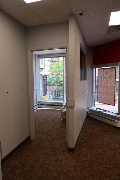 More Photos Of 4146 Main St, Flushing Office For Lease