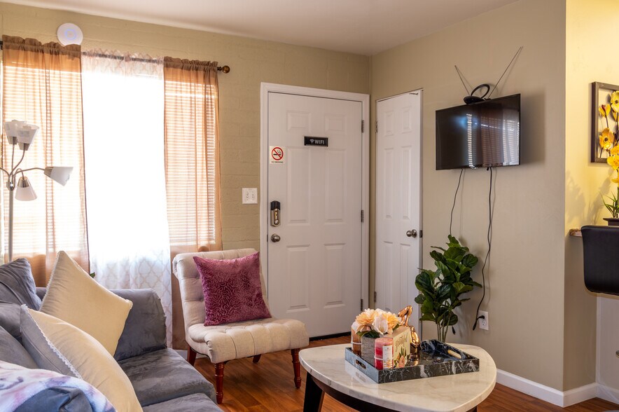 More Photos Of 4302 E Bellevue St, Tucson Apartments For Sale