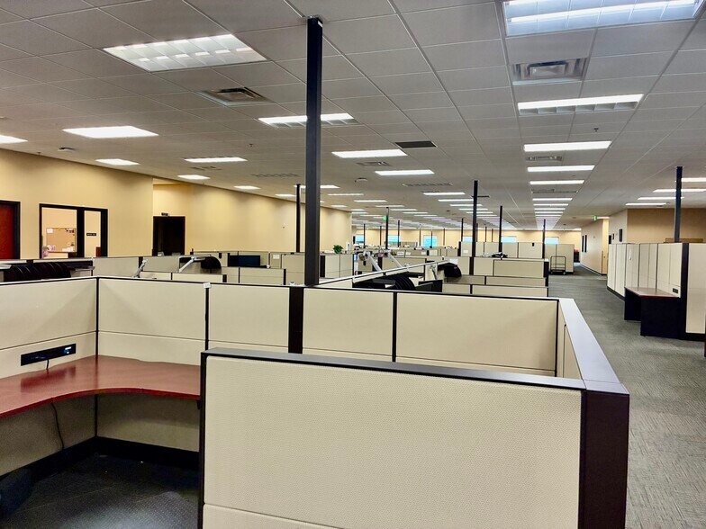 More Photos Of 3231 N Star Cir, Louisville Office For Lease