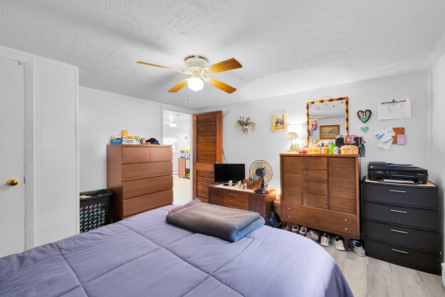 More Photos Of 1259 Wolcott Rd, Wolcott Apartments For Sale