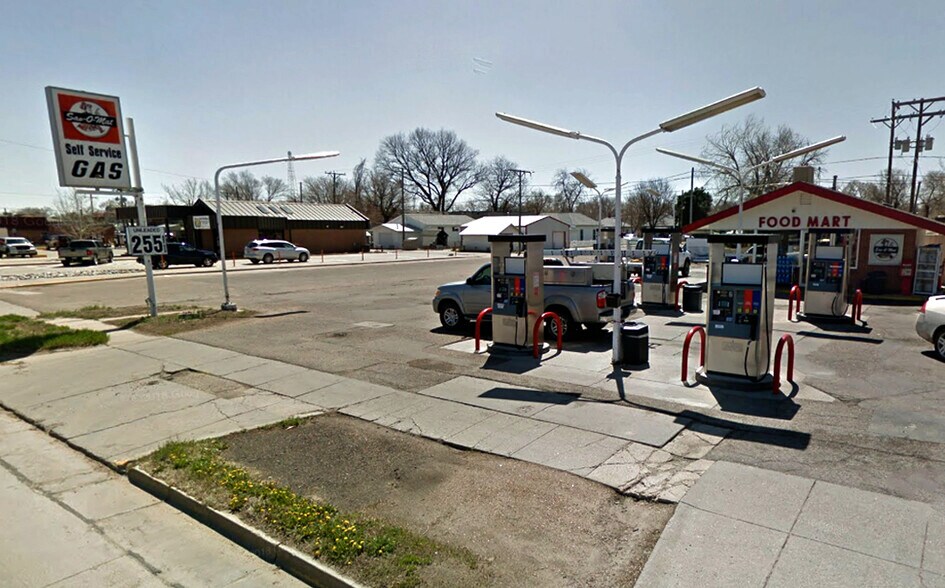 More Photos Of 403 W Main St, Sterling Service Station For Sale