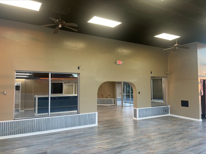 More Photos Of 5705 Inman Rd, Greensboro Freestanding For Lease