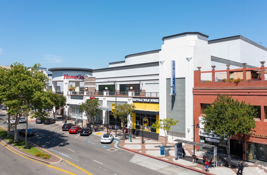 More Photos Of 106-146 S Brand Blvd, Glendale Unknown For Lease