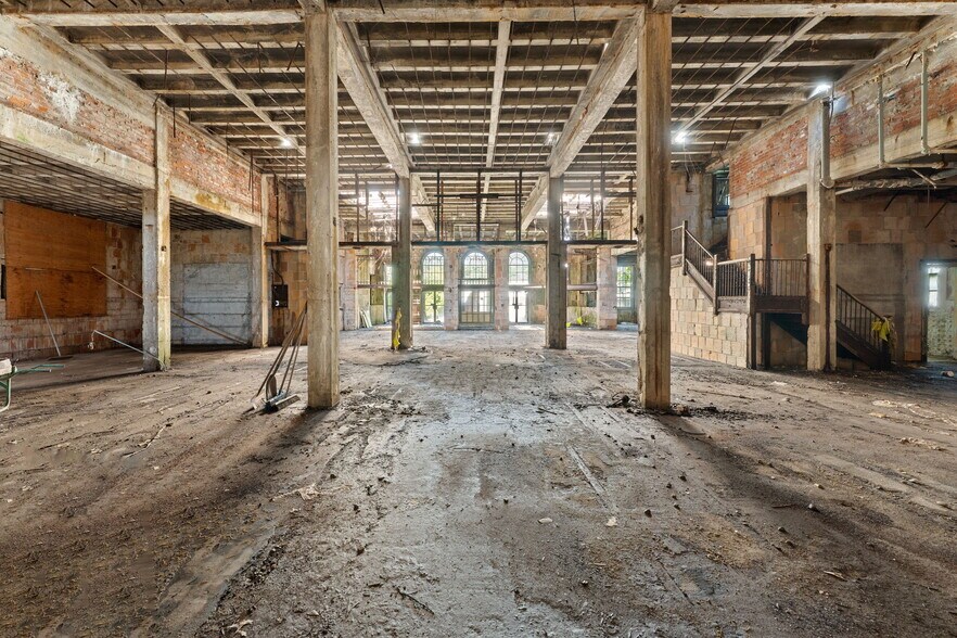 More Photos Of 1190 Main St, West Warwick Loft Creative Space For Sale