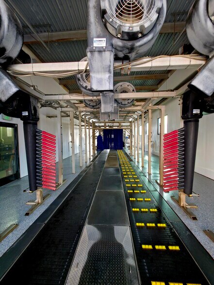 More Photos Of 2332 Legacy Cir, Elizabeth Carwash For Sale