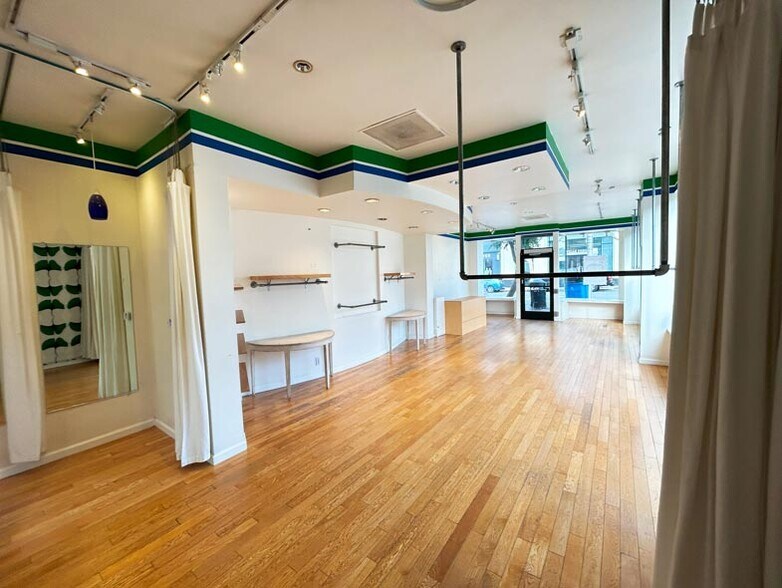 More Photos Of 2101 Chestnut St, San Francisco General Retail For Lease
