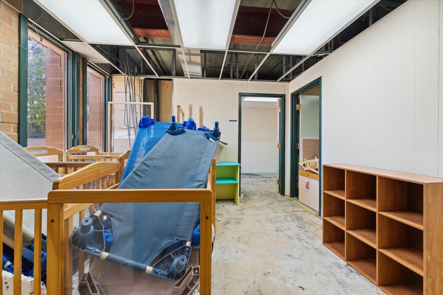 More Photos Of 3333 Brecksville Rd, Richfield Office For Sale
