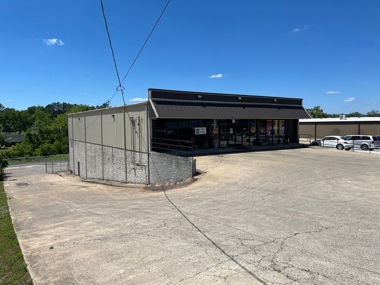 Primary Photo Of 3844 Dickerson Pike, Nashville Flex For Lease