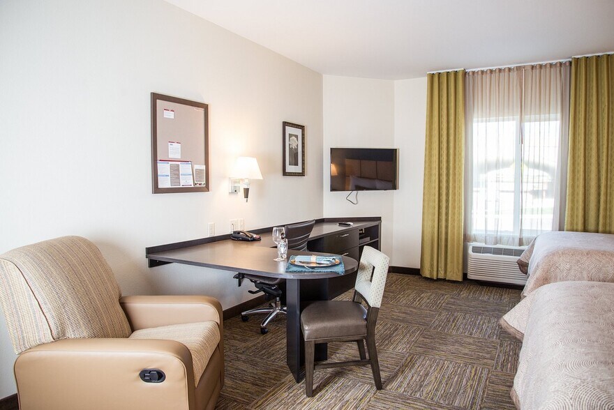 More Photos Of 14362 Lincoln Way, Thornton Hotel For Sale