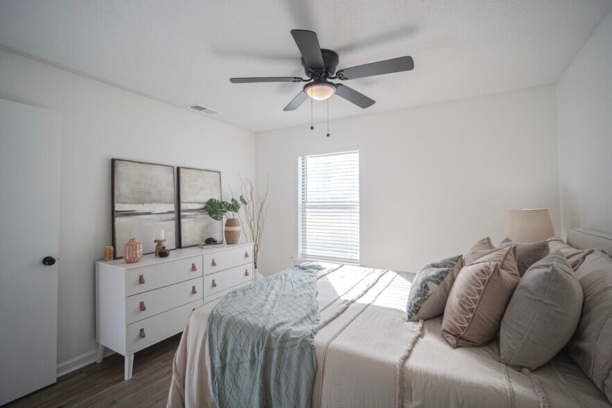 More Photos Of 4509-4511 Old Louisville Rd, Garden City Apartments For Sale