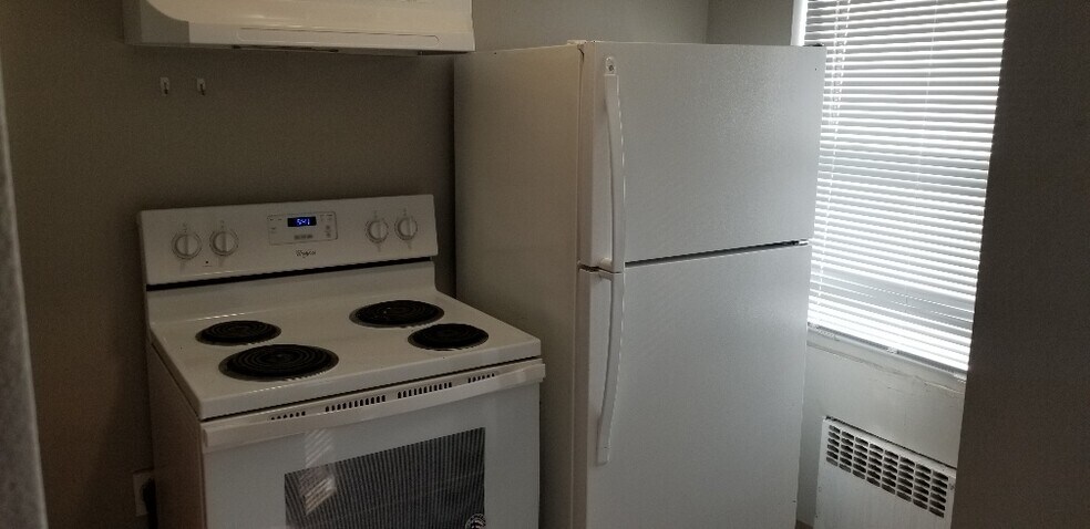 More Photos Of 8600 Aurora Ave N, Seattle Apartments For Sale