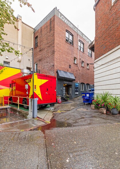 More Photos Of 3515 Fremont Pl N, Seattle Hospitality For Lease