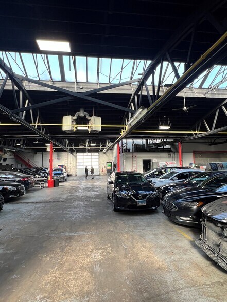 More Photos Of 4516 N Elston Ave, Chicago Service For Sale