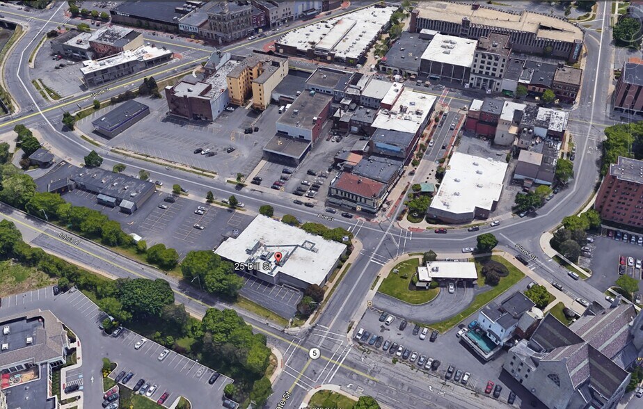 More Photos Of 25 Dill St, Auburn Office For Lease