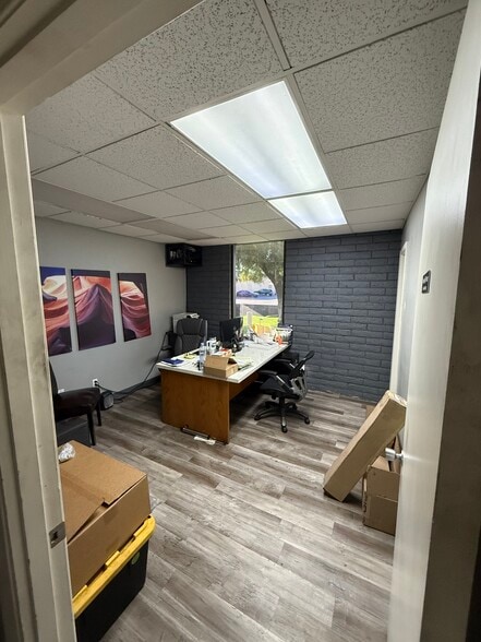 More Photos Of 2020 W Cheryl Dr, Phoenix Manufacturing For Sale