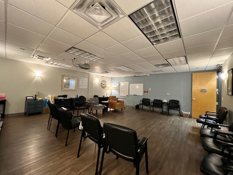 More Photos Of 7155 W Campo Bello, Glendale Office For Sale