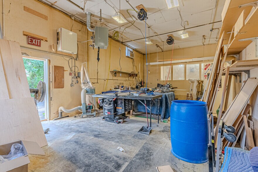 More Photos Of 411-415 E Main St, Denville Service For Lease